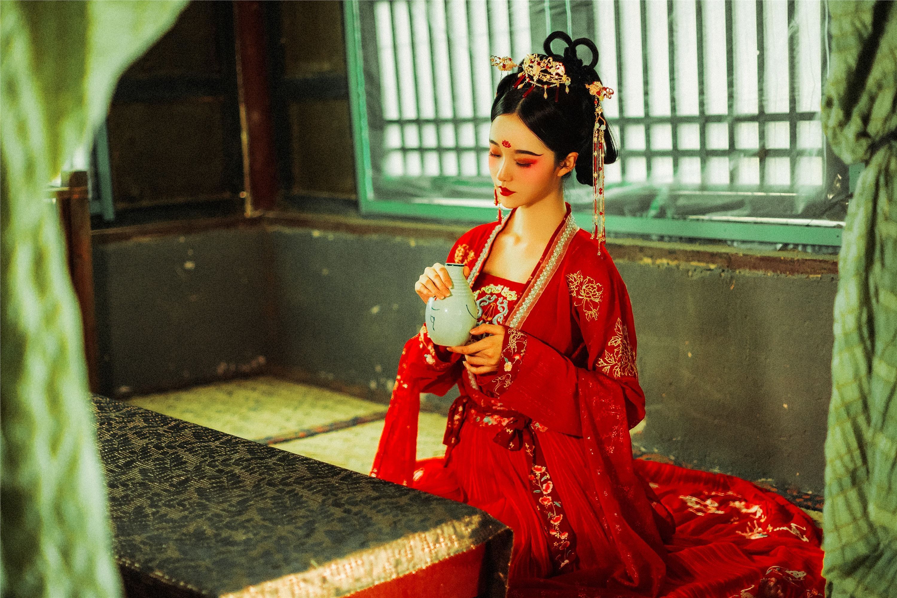 YITUYU艺图语 2021.08.23 梦千年 沧霁桔梗